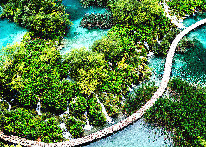 JOUR 8:  PLITVICE – ZAGREB - BIOGRAD