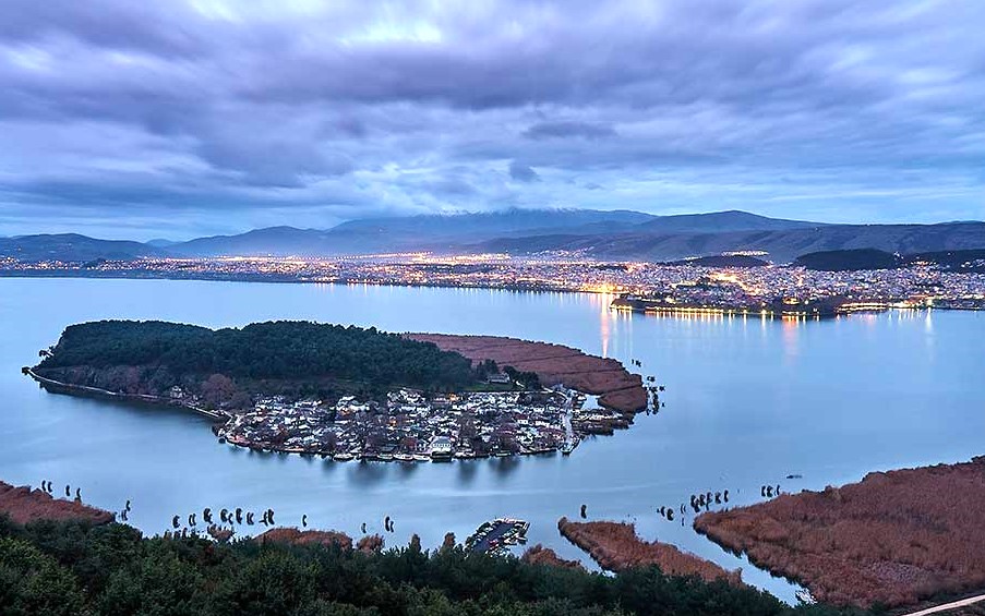  Jour 9 - GJIROCASTER – IOANNINA - THESSALONIQUE (ENTRÉE EN GRÈCE) 