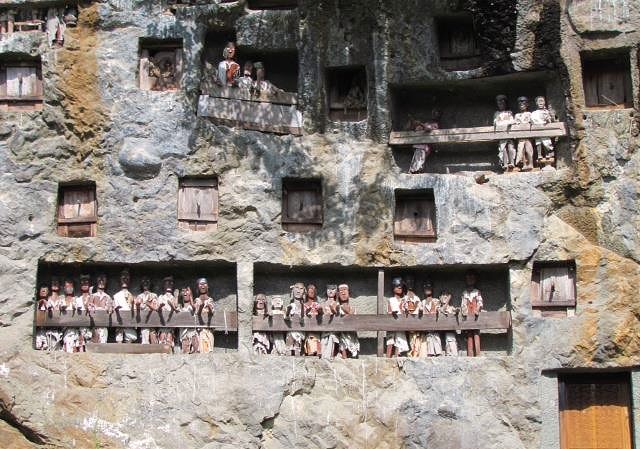 Jour 9 TORAJA — LEMO — LONDA — KETE’ KESU - TORAJA