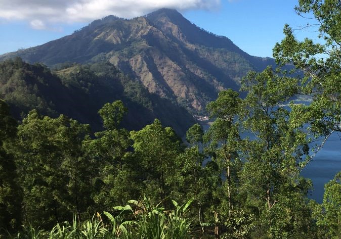 Jour 21 JOURNÉE LIBRE — OPTION : TREKKING MUNTIGUNUNG 